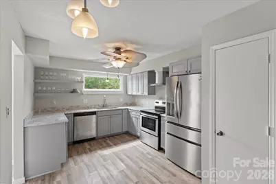 6610 Point Comfort Lane, Charlotte, NC 28226 - Photo 12