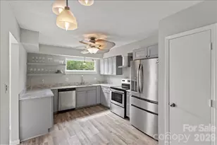 6610 Point Comfort Ln, Charlotte, NC 28226 - Photo 12