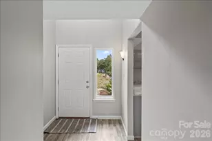 6610 Point Comfort Ln, Charlotte, NC 28226 - Photo 6