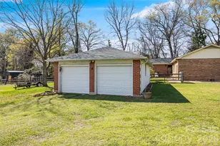 116 Crest St, Mount Holly, NC 28120 - Photo 16