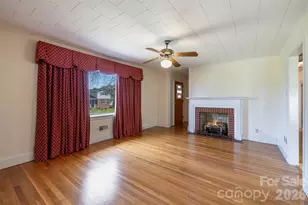 116 Crest St, Mount Holly, NC 28120 - Photo 2