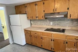 822 Azalea Ave, Black Mountain, NC 28711 - Photo 16