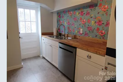 822 Azalea Avenue, Black Mountain, NC 28711 - Photo 2