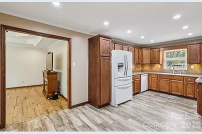 9202 Elgin Drive, Charlotte, NC 28214 - Photo 12