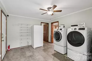 9202 Elgin Dr, Charlotte, NC 28214 - Photo 16