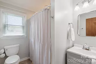 9202 Elgin Dr, Charlotte, NC 28214 - Photo 36
