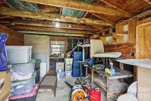 9202 Elgin Dr, Charlotte, NC 28214 - Photo 42