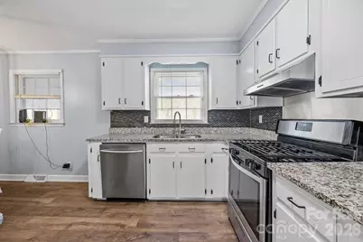 1009 Union Terrace, Gastonia, NC 28056 - Photo 6