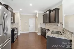 8830 Artesa Mill Ln, Charlotte, NC 28214 - Photo 18