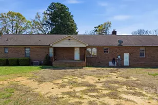 7721 Otts Cir, Stanley, NC 28164 - Photo 4