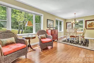 238 Park Ln, Hendersonville, NC 28791 - Photo 8