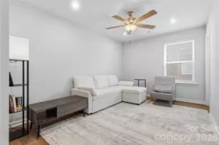 4011 Vis Pne Dr, Charlotte, NC 28215 - Photo 22
