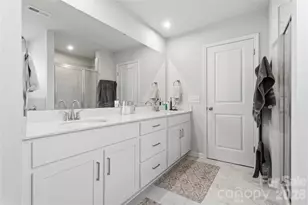 4011 Vis Pne Dr, Charlotte, NC 28215 - Photo 16