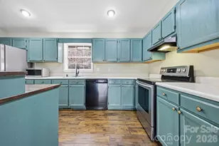 373 Fox Trce Dr, Sylva, NC 28779 - Photo 14