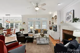 207 Hobbs St, Davidson, NC 28036 - Photo 10