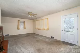 608 N State St, Lincolnton, NC 28092 - Photo 8