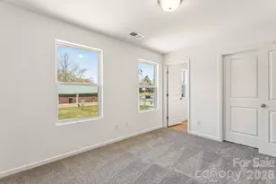 416 N 9th St, Bessemer City, NC 28016 - Photo 16