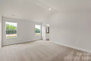 6615 Fairford Dr, Charlotte, NC 28215 - Photo 10