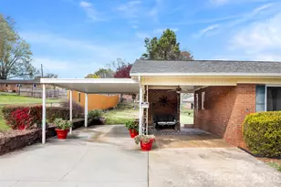 2432 Lynn Dr, Gastonia, NC 28054 - Photo 2