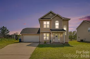 421 Glencroft Dr, Wingate, NC 28174 - Photo 1