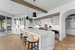 19125 Peninsula Point Dr, Cornelius, NC 28031 - Photo 10