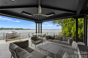 19125 Peninsula Point Dr, Cornelius, NC 28031 - Photo 16