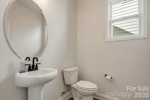 574 Fox Cove Rd, Hendersonville, NC 28792 - Photo 20