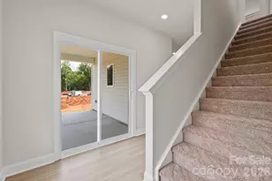 6614 Fairford Dr, Charlotte, NC 28215 - Photo 8