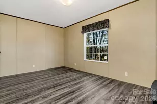 44 Tuttle Rd, Hendersonville, NC 28792 - Photo 36