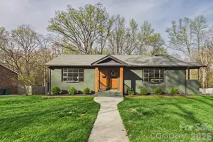 4207 Somerdale Ln, Charlotte, NC 28205 - Photo 2