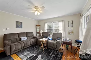 704 Secrest Ave, Belmont, NC 28012 - Photo 4