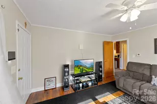 704 Secrest Ave, Belmont, NC 28012 - Photo 6