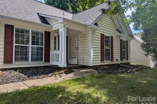 131 Diamond Dr, Mooresville, NC 28117 - Photo 1