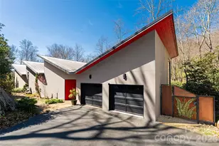 33 Robinson Creek Rd, Asheville, NC 28803 - Photo 34