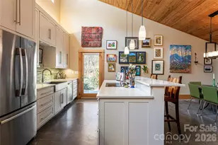 33 Robinson Creek Rd, Asheville, NC 28803 - Photo 8