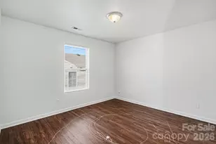 911 Swearngan Ridge Ct, Charlotte, NC 28216 - Photo 12