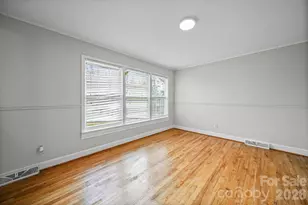 5833 Amity Pl, Charlotte, NC 28212 - Photo 10