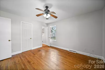 5833 Amity Place, Charlotte, NC 28212 - Photo 18