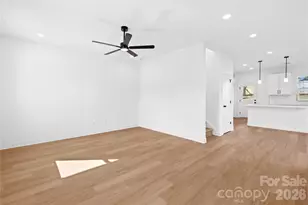 6900 Barrington Dr, Charlotte, NC 28215 - Photo 6