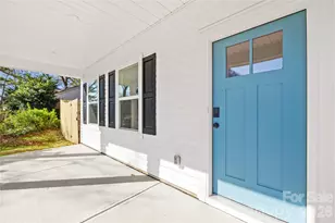 6900 Barrington Dr, Charlotte, NC 28215 - Photo 2