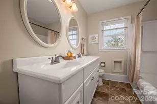 820 E Brookwood Dr, Landrum, SC 29356 - Photo 14