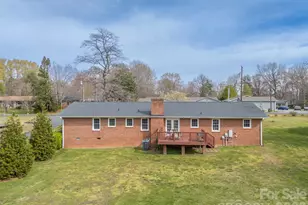 820 E Brookwood Dr, Landrum, SC 29356 - Photo 28