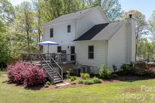 1270 Berra Pl, Hickory, NC 28602 - Photo 34