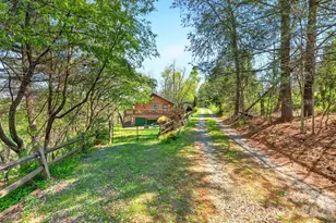 8 Blue Sky Dr, Leicester, NC 28748 - Photo 10