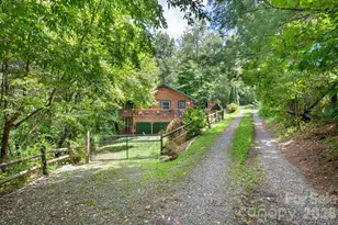 8 Blue Sky Dr, Leicester, NC 28748 - Photo 4