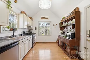 6046 Windjammer Dr, Tega Cay, SC 29708 - Photo 16