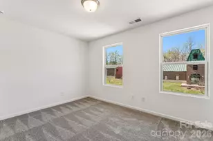 420 N 9th St, Bessemer City, NC 28016 - Photo 16