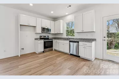 420 N 9th Street, Bessemer City, NC 28016 - Photo 8