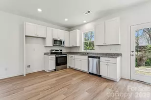 420 N 9th St, Bessemer City, NC 28016 - Photo 8