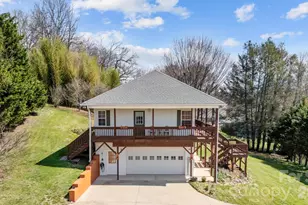 32 Keller St, Waynesville, NC 28786 - Photo 4